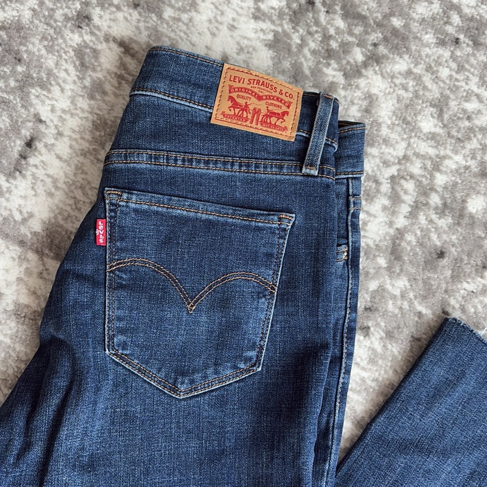 Levi’s 311 Shaping Skinny Jeans